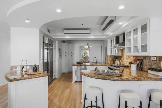 1101 1st Street 312, Coronado, CA 92118