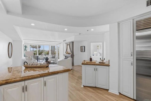 1101 1st Street 312, Coronado, CA 92118