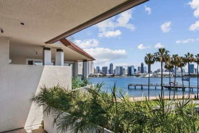 1101 1st Street 312, Coronado, CA 92118