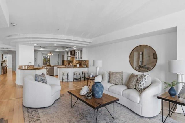 1101 1st Street 312, Coronado, CA 92118