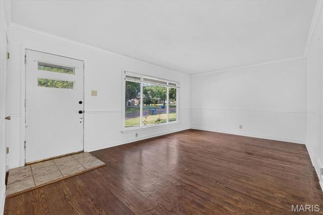7017 Foxcroft Drive, St Louis, MO 63123