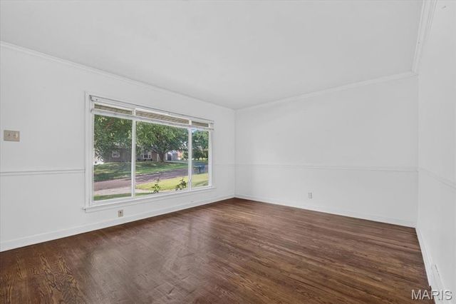 7017 Foxcroft Drive, St Louis, MO 63123
