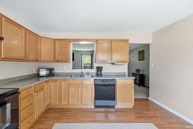 6404 Revere Place, Fort Wayne, IN 46835