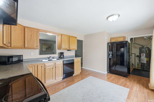 6404 Revere Place, Fort Wayne, IN 46835