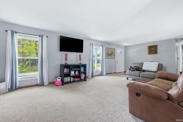 6404 Revere Place, Fort Wayne, IN 46835