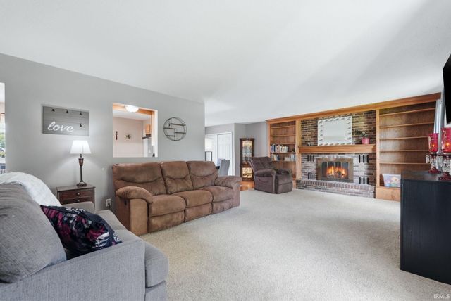 6404 Revere Place, Fort Wayne, IN 46835