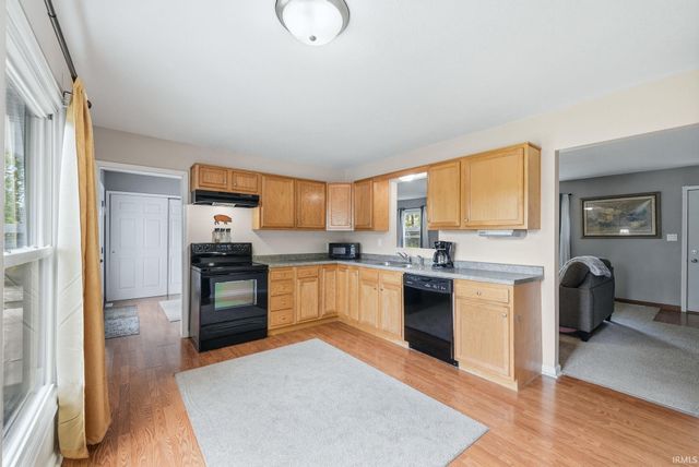 6404 Revere Place, Fort Wayne, IN 46835