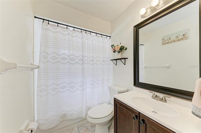 3543 65TH AVENUE CIRCLE E, Sarasota, FL 34243