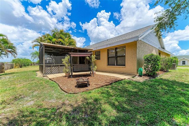 3543 65TH AVENUE CIRCLE E, Sarasota, FL 34243