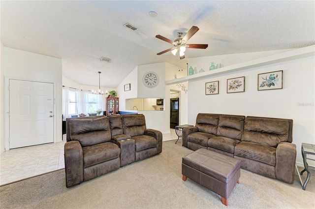 3543 65TH AVENUE CIRCLE E, Sarasota, FL 34243