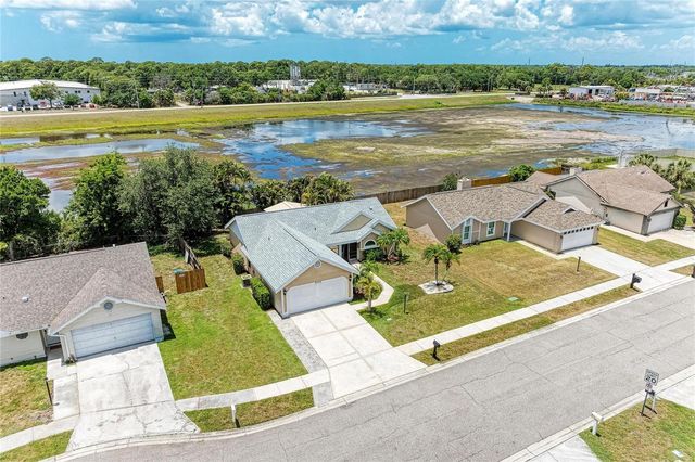 3543 65TH AVENUE CIRCLE E, Sarasota, FL 34243