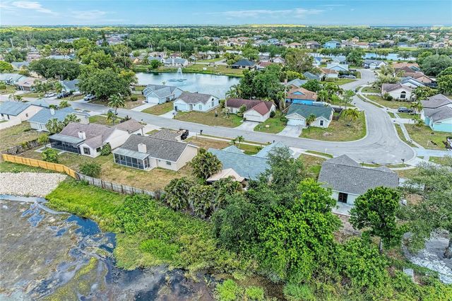 3543 65TH AVENUE CIRCLE E, Sarasota, FL 34243