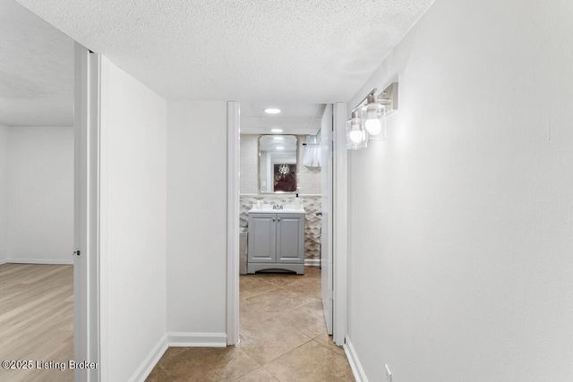 5208 Alpine Way, Louisville, KY 40214