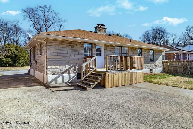 5208 Alpine Way, Louisville, KY 40214