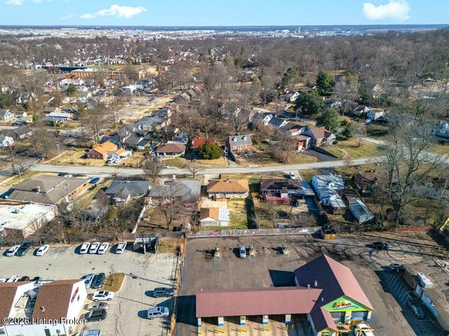 5208 Alpine Way, Louisville, KY 40214