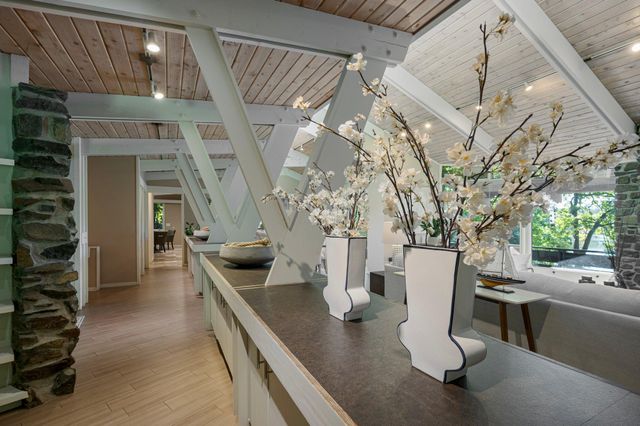 1875 Troy Lane N, Plymouth, MN 55447