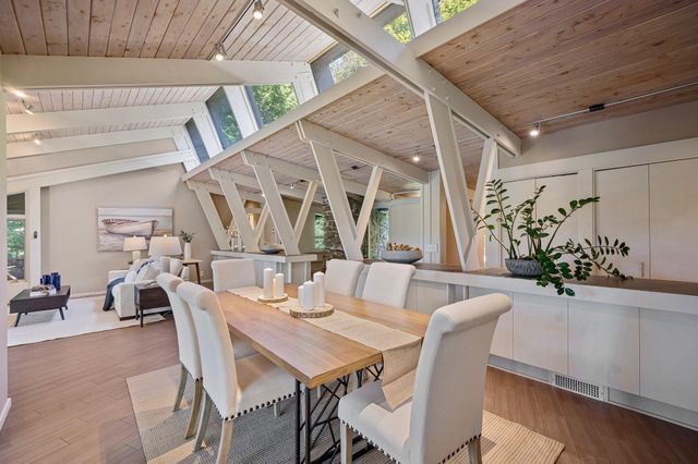 1875 Troy Lane N, Plymouth, MN 55447