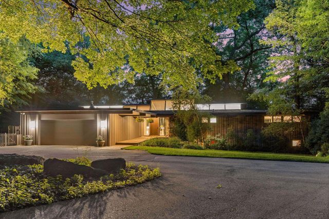 1875 Troy Lane N, Plymouth, MN 55447