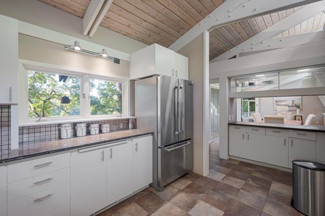 1875 Troy Lane N, Plymouth, MN 55447