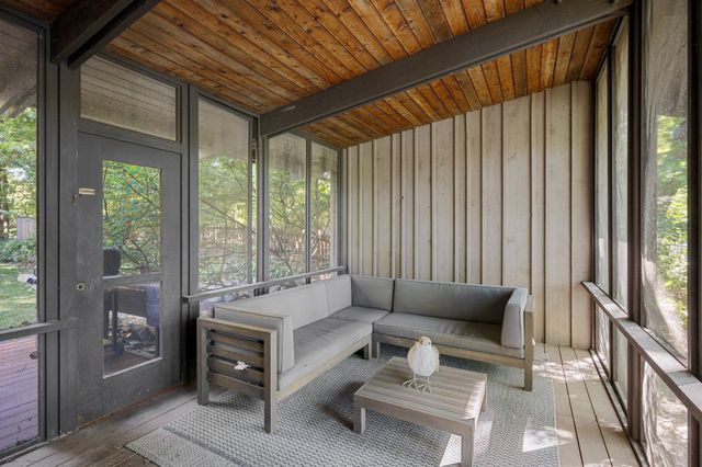 1875 Troy Lane N, Plymouth, MN 55447