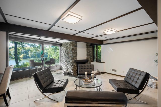 1875 Troy Lane N, Plymouth, MN 55447