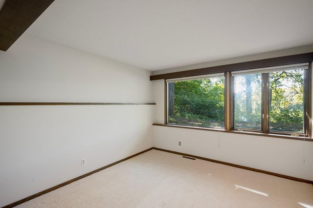 1875 Troy Lane N, Plymouth, MN 55447