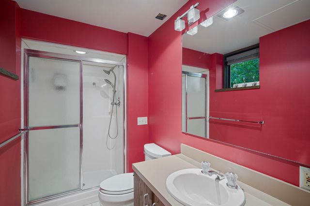 1875 Troy Lane N, Plymouth, MN 55447