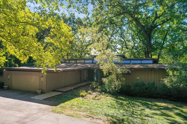 1875 Troy Lane N, Plymouth, MN 55447