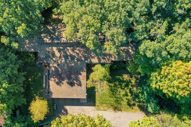 1875 Troy Lane N, Plymouth, MN 55447