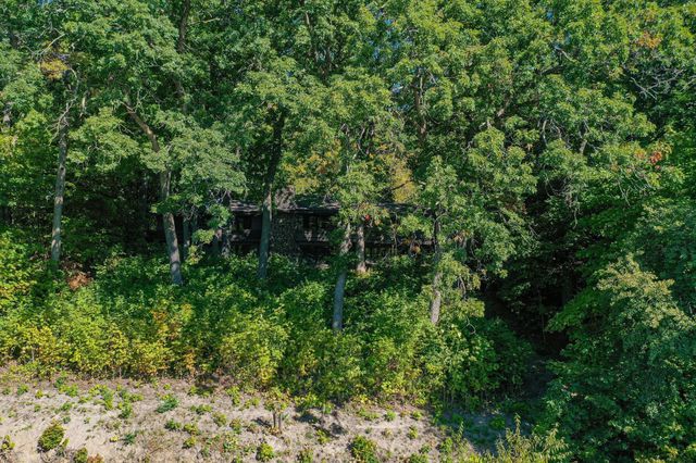 1875 Troy Lane N, Plymouth, MN 55447