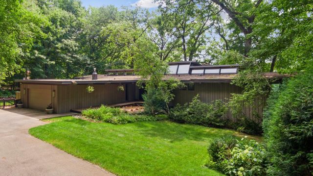 1875 Troy Lane N, Plymouth, MN 55447