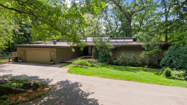 1875 Troy Lane N, Plymouth, MN 55447