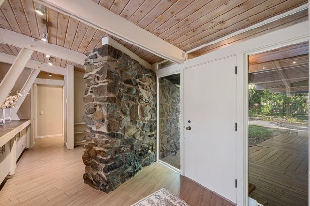 1875 Troy Lane N, Plymouth, MN 55447