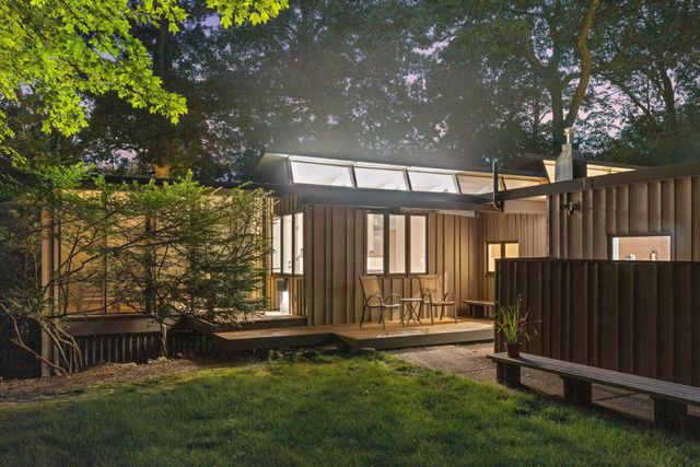 1875 Troy Lane N, Plymouth, MN 55447