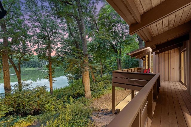 1875 Troy Lane N, Plymouth, MN 55447