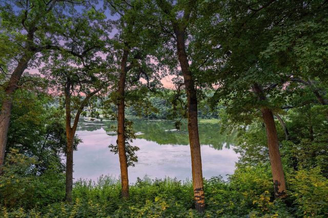 1875 Troy Lane N, Plymouth, MN 55447