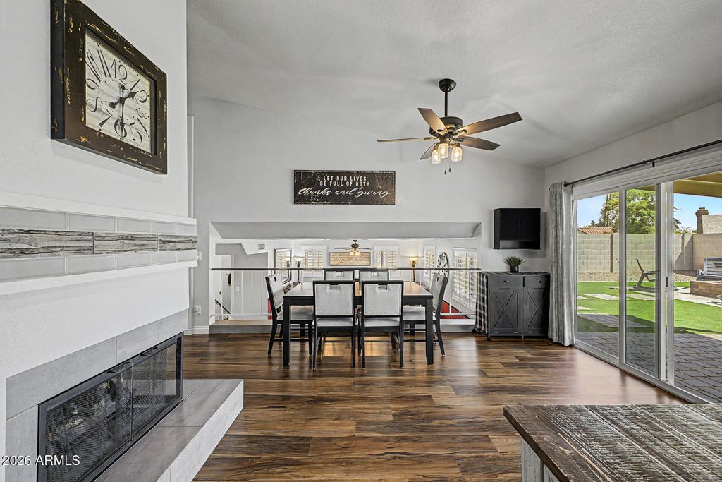 Image 11 of property listing at 7521 W Willow Avenue, Peoria, AZ 85381