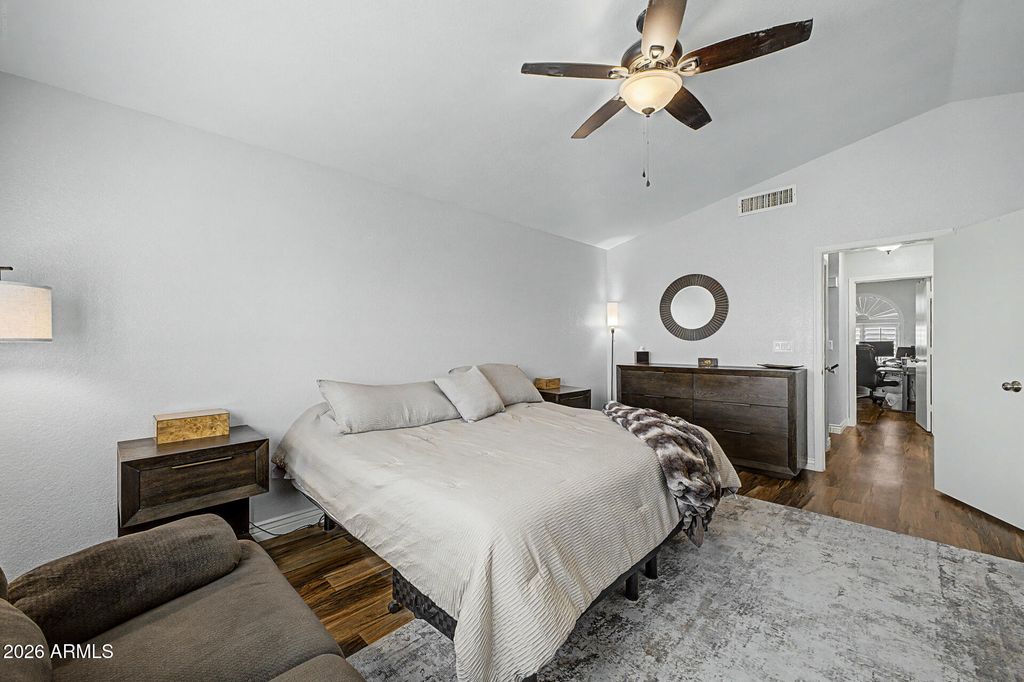 Image 16 of property listing at 7521 W Willow Avenue, Peoria, AZ 85381