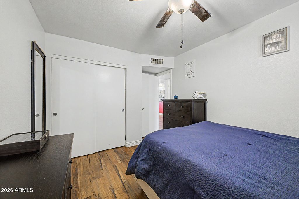 Image 23 of property listing at 7521 W Willow Avenue, Peoria, AZ 85381