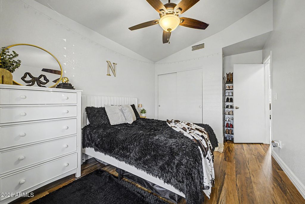 Image 30 of property listing at 7521 W Willow Avenue, Peoria, AZ 85381