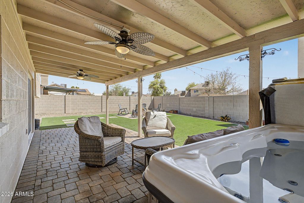 Image 35 of property listing at 7521 W Willow Avenue, Peoria, AZ 85381