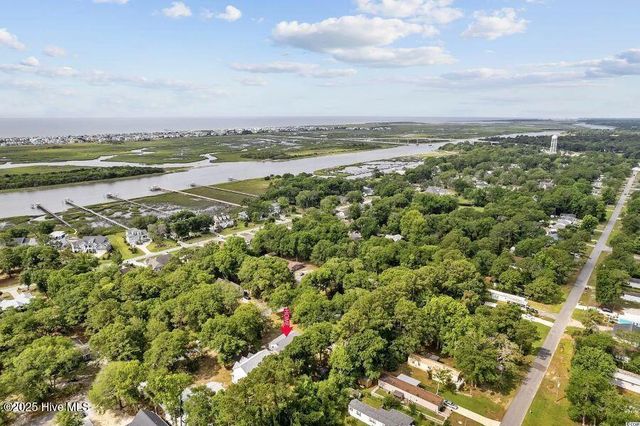 517 Great Oak Circle, Sunset Beach, NC 28468