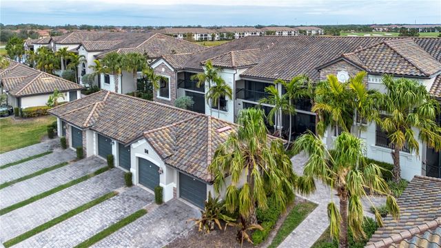 5548 PALMER CIRCLE 102, Bradenton, FL 34211