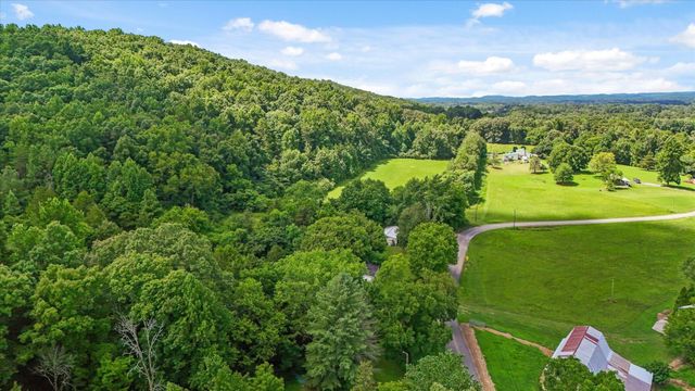 5904 Candies Creek Ridge Road, NW, Charleston, TN 37310