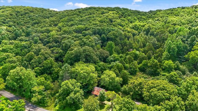 5904 Candies Creek Ridge Road, NW, Charleston, TN 37310