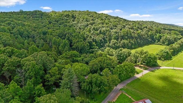 5904 Candies Creek Ridge Road, NW, Charleston, TN 37310