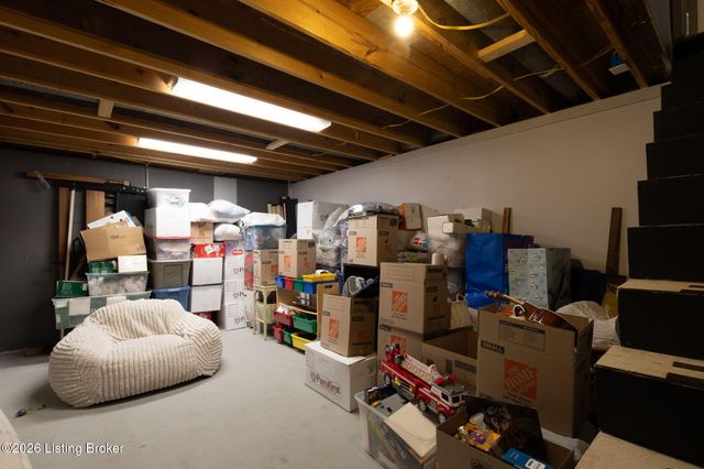 4311 Accomack Dr, Louisville, KY 40241