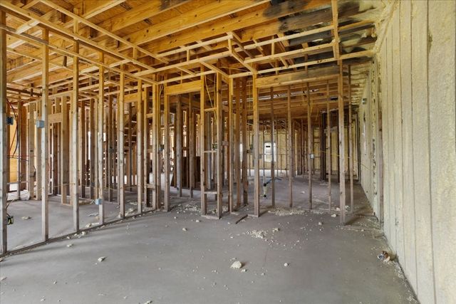 2463 County Road, Savoy, TX 75479