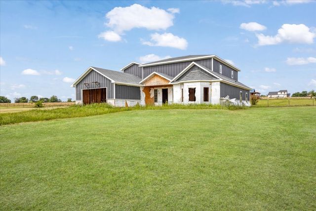 2463 County Road, Savoy, TX 75479