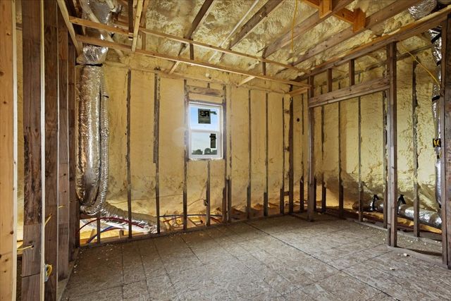 2463 County Road, Savoy, TX 75479